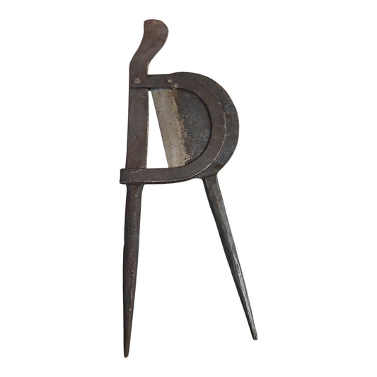 Traditional Sopari Cutter ((Sorota)