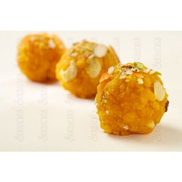 Fresh Besan Laddoo